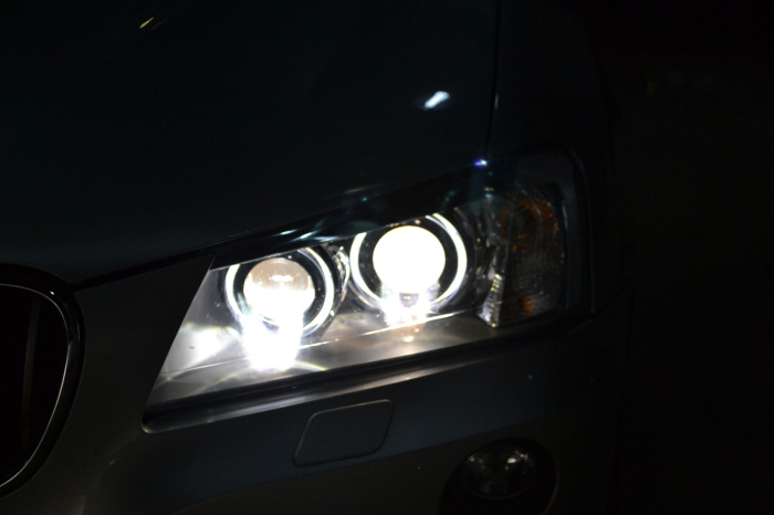 宝马X3车灯升级4透镜氙气灯 海拉5透镜欧司朗氙气灯