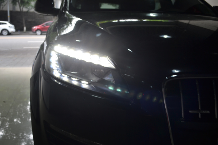 奥迪Q7车灯改装升级海拉透镜老款改新款大灯尾灯LED日行灯